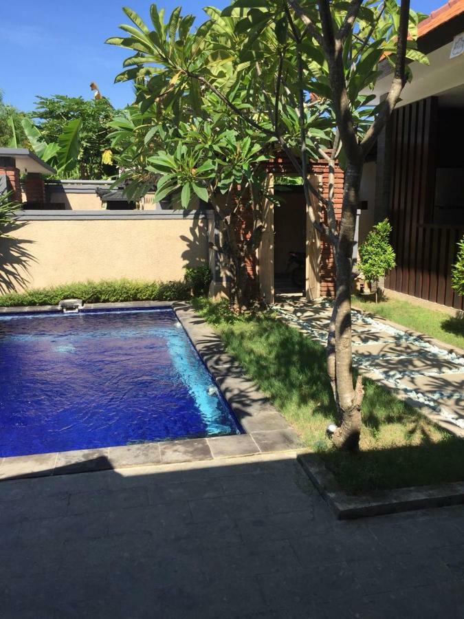 Villa Twin Lovina Exterior photo