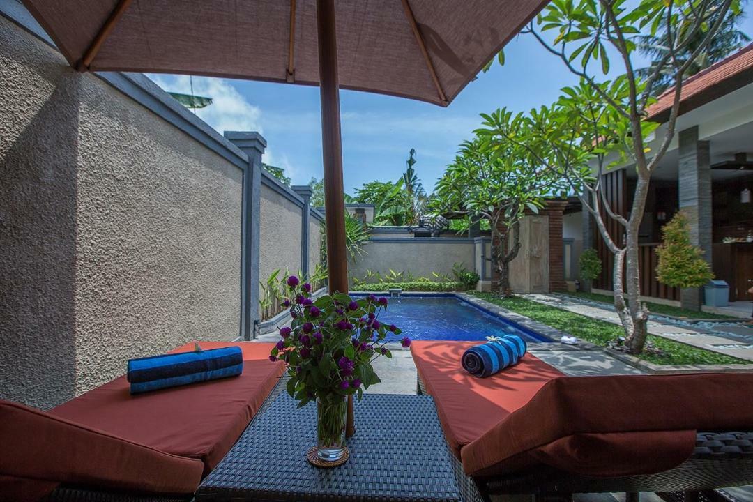 Villa Twin Lovina Exterior photo